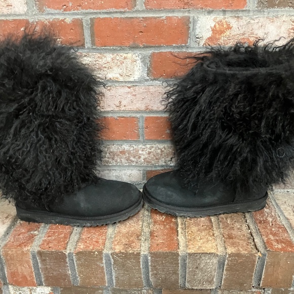 UGG Mongolian Black Fur Tall Boots Size 7 - Great Condition! - Picture 1 of 8